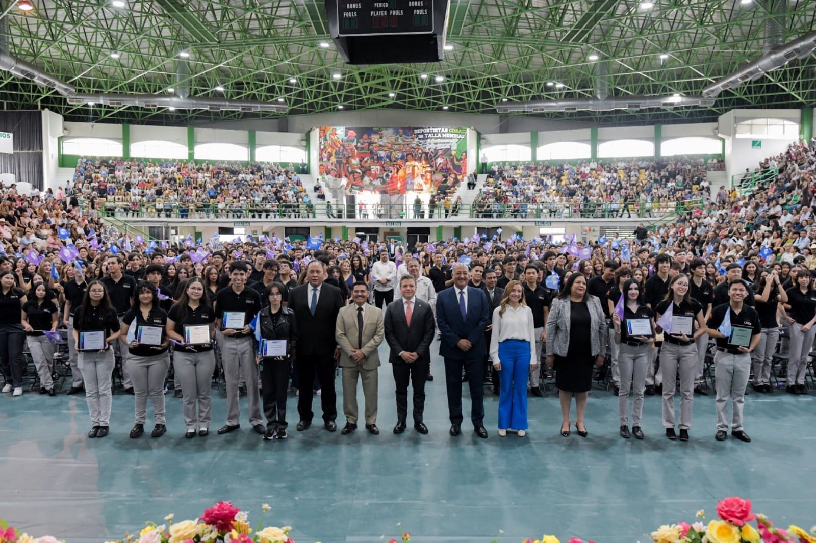 Egresan más de 11 mil estudiantes del Cobach