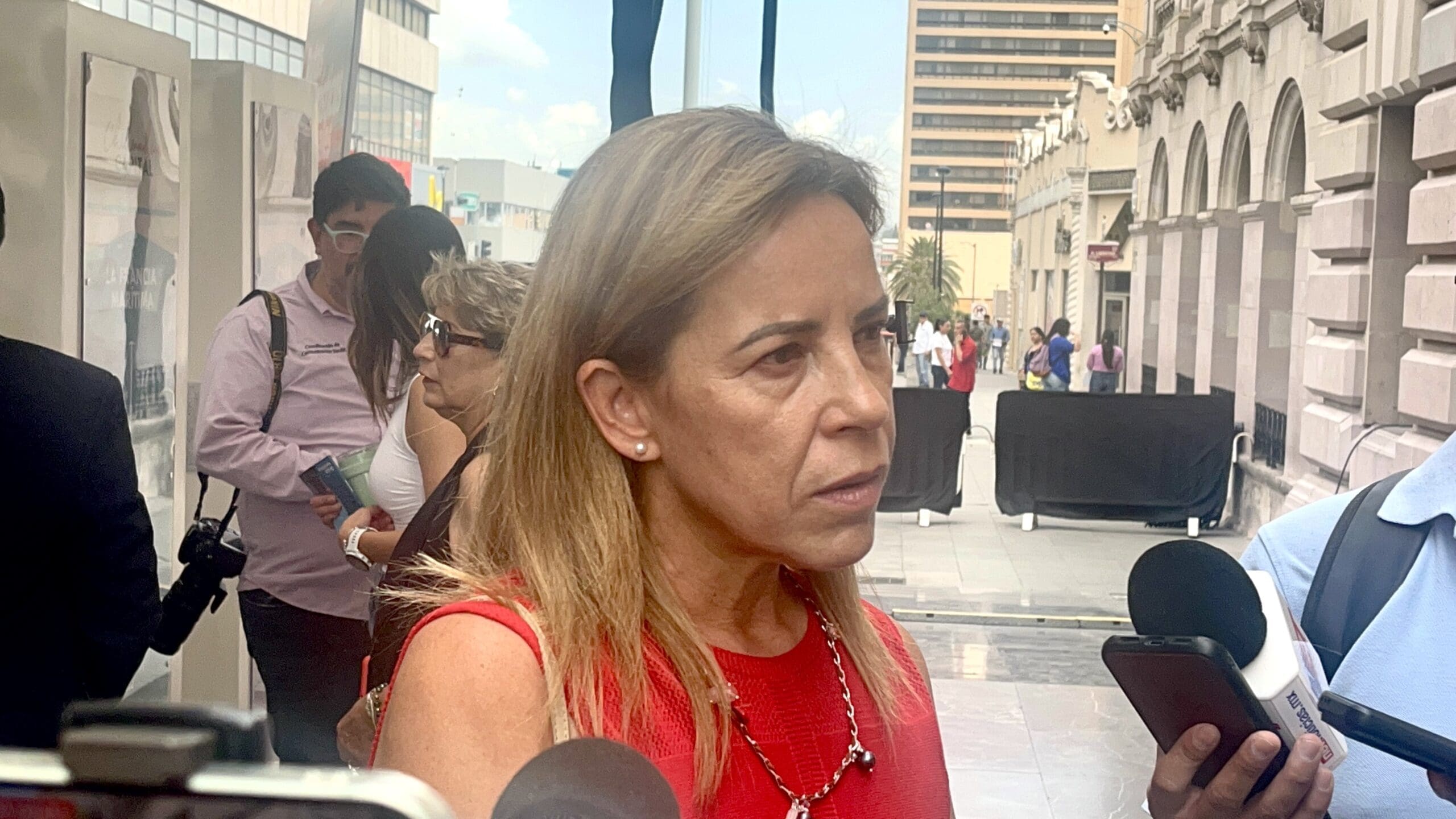 Diputada advierte recortes presupuestales en salud y educación por deuda federal