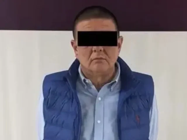 Vinculan a proceso a César Jáuregui por presunta traición a la patria