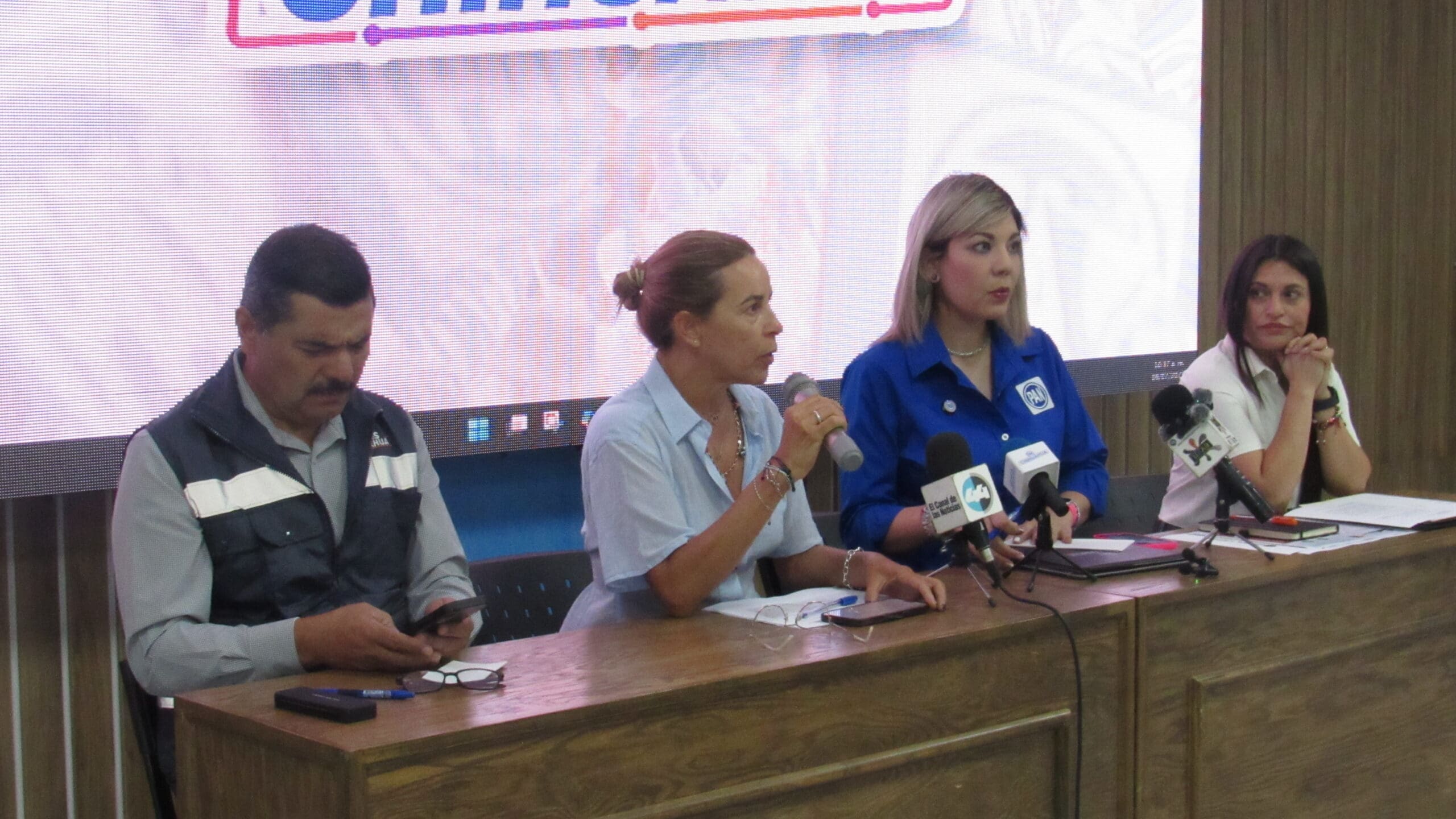 PAN arremete contra “Ley Espía” y recorte de 40% en salud e infraestructura 