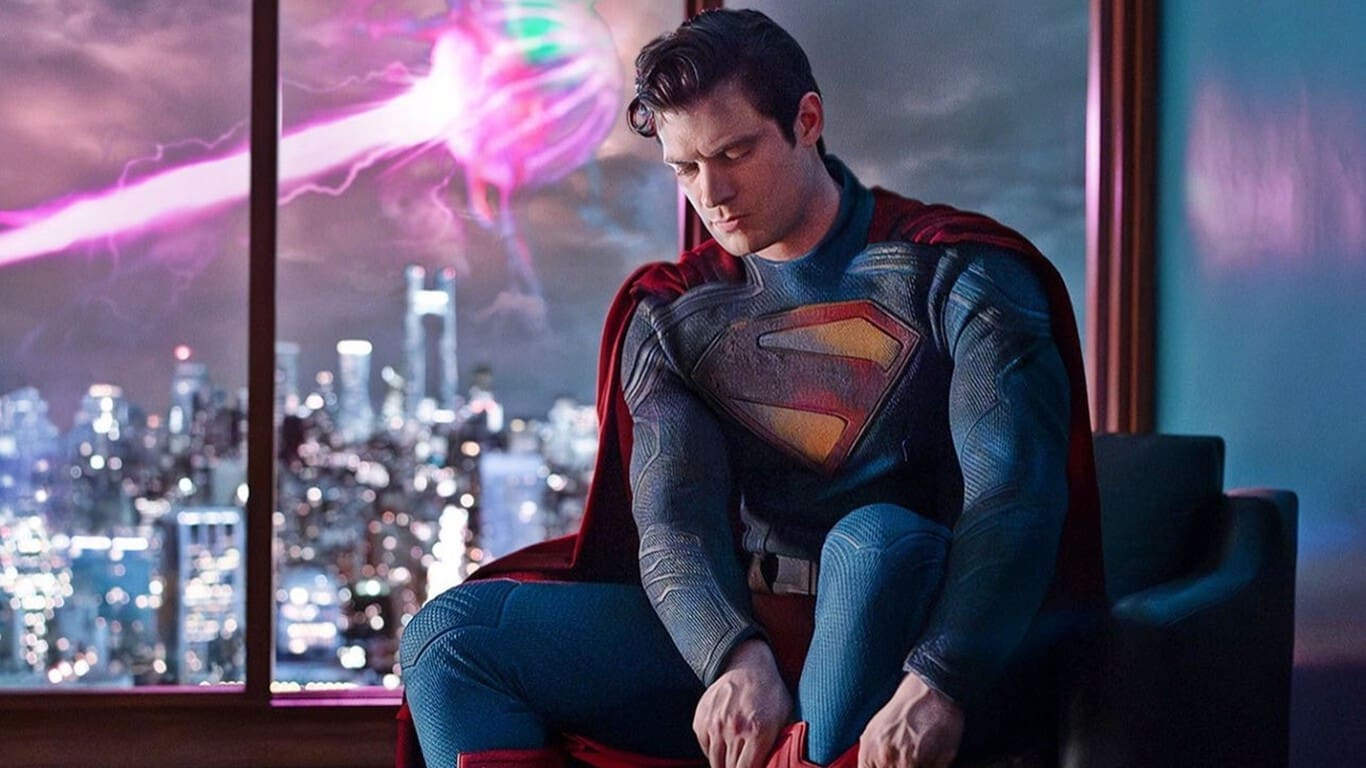 Se mantiene Superman como numero uno en cines.