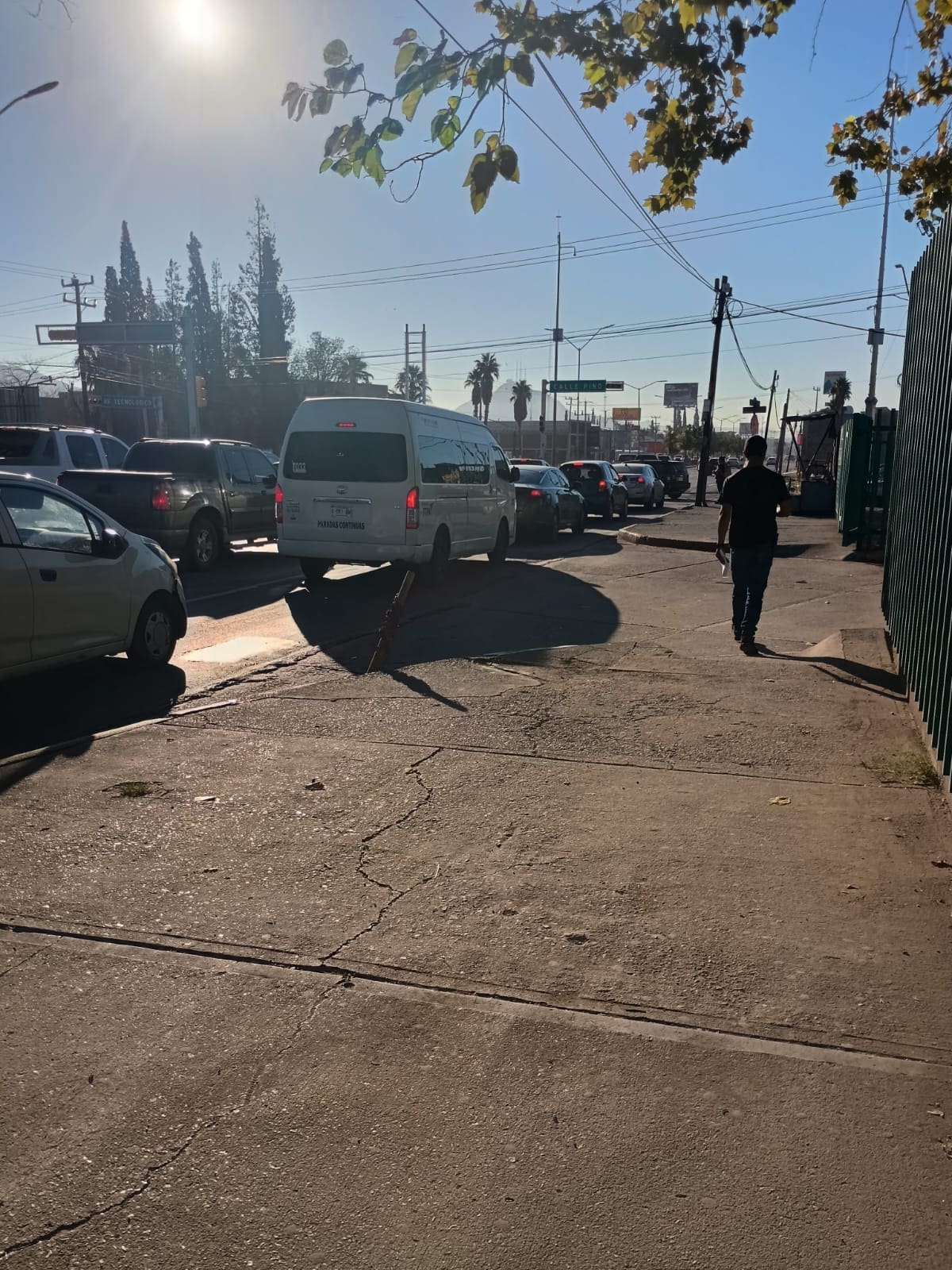 Otra vez semáforos fallan: denuncia por cruce de Pino y Tecnológico