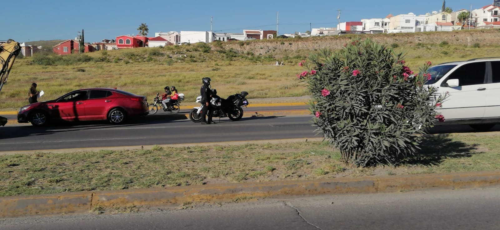 Caos vial en Periférico de la Juventud