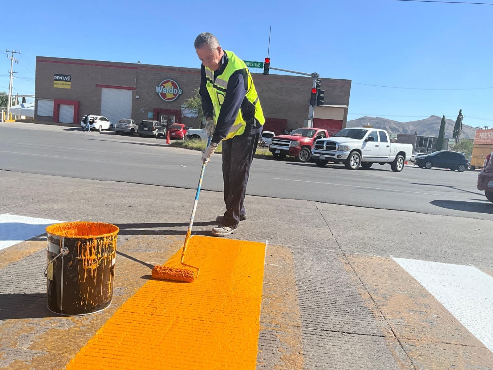 Inician programa «Chihuahua se pinta seguro», mejorarán señalización vial y acercarán servicios