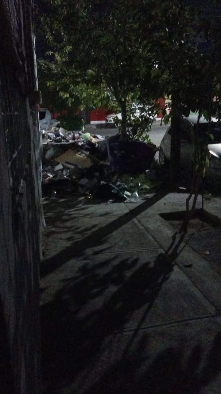 Vecinos denuncian basurero clandestino