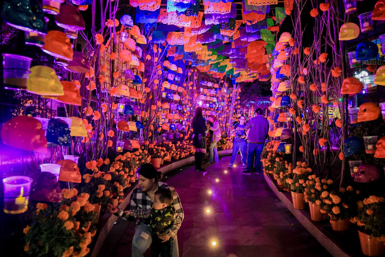 Disfrutaron cien mil personas el festival de Día de Muertos en Chihuahua